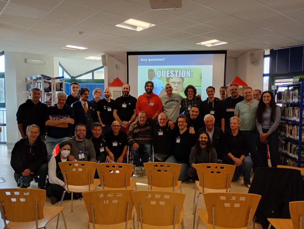 Foto di gruppo del Linux Day 2025